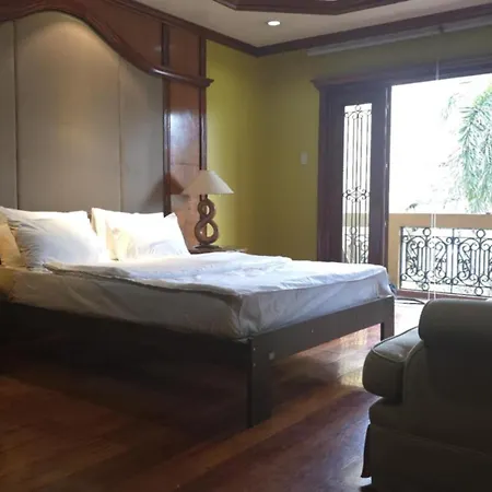 Hassan Sisters' Ensuites