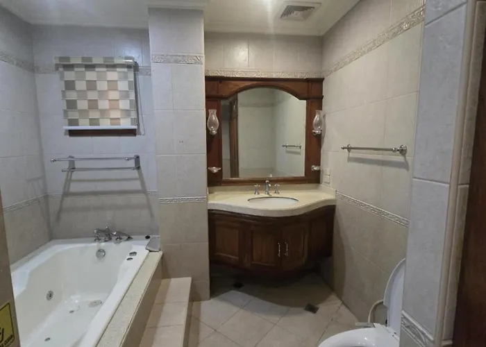 Hassan Sisters' Ensuites *