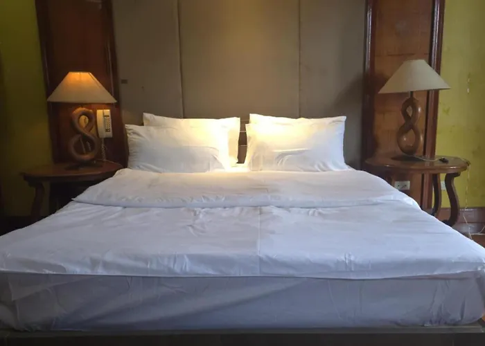 Hassan Sisters' Ensuites Guest house *