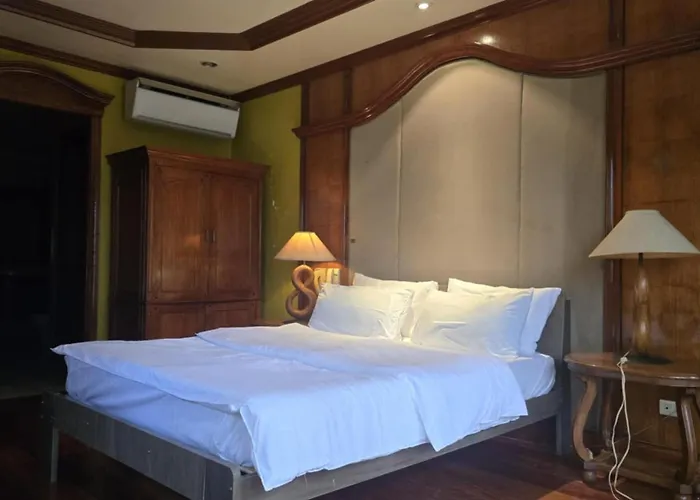 Hassan Sisters' Ensuites Guest house